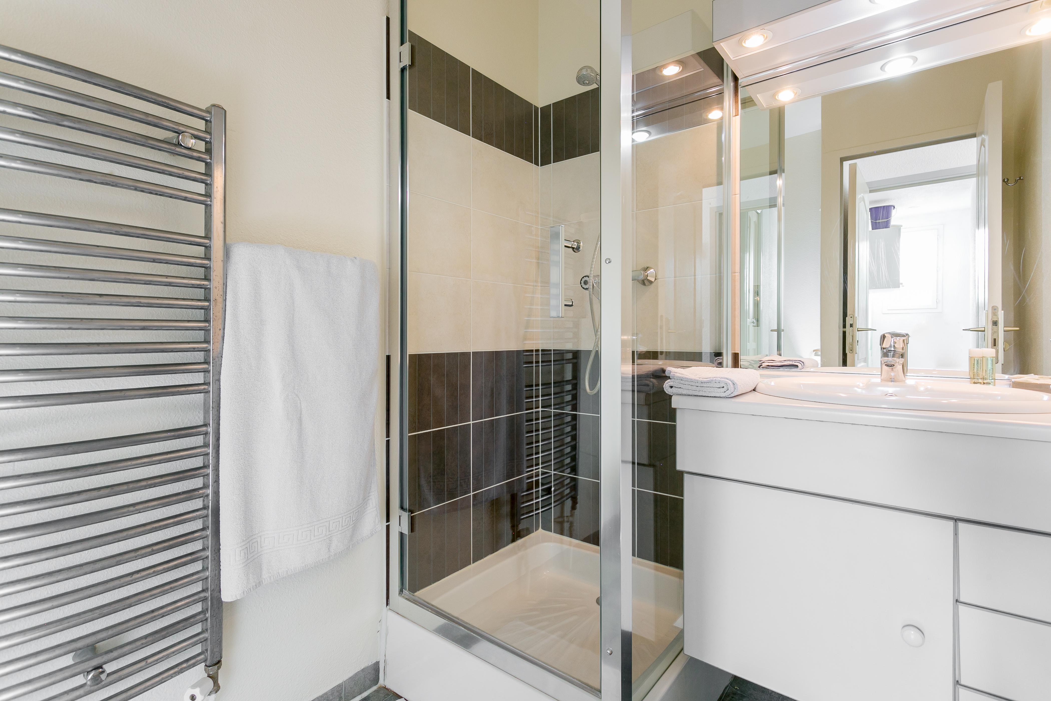 Residence Hotel Les Josephines Rueil-Malmaison Luaran gambar