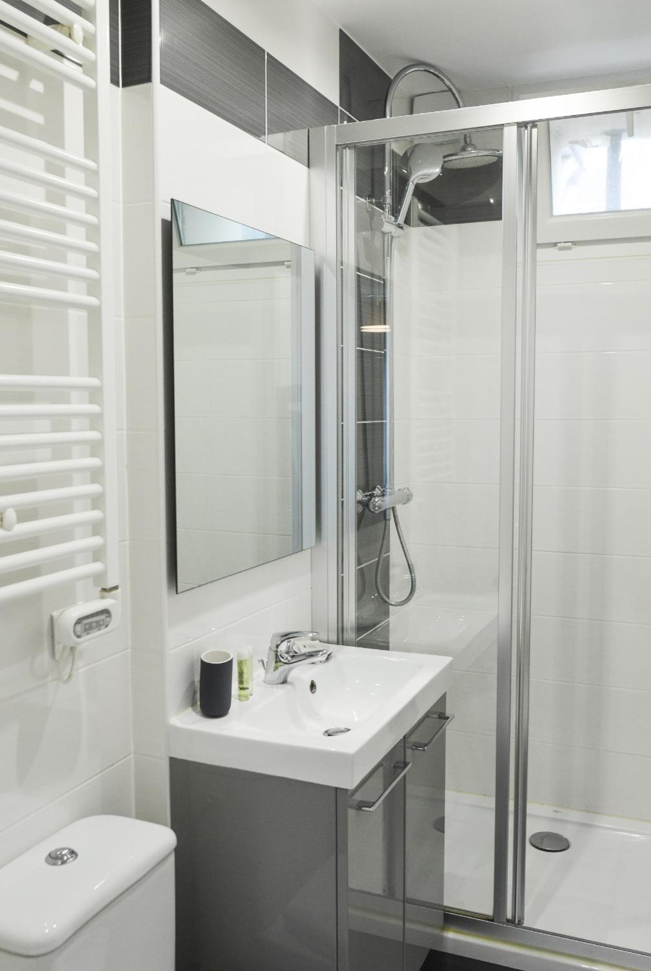 Residence Hotel Les Josephines Rueil-Malmaison Luaran gambar